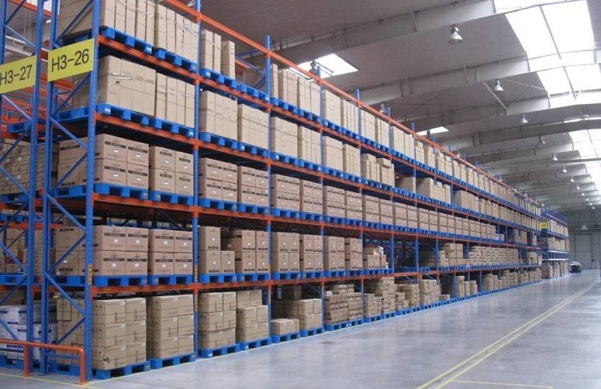 plastic-pallet-used-in-warehouse-1024x768-min